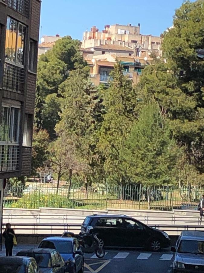 Constitucion Suite Confort D Granada Bagian luar foto